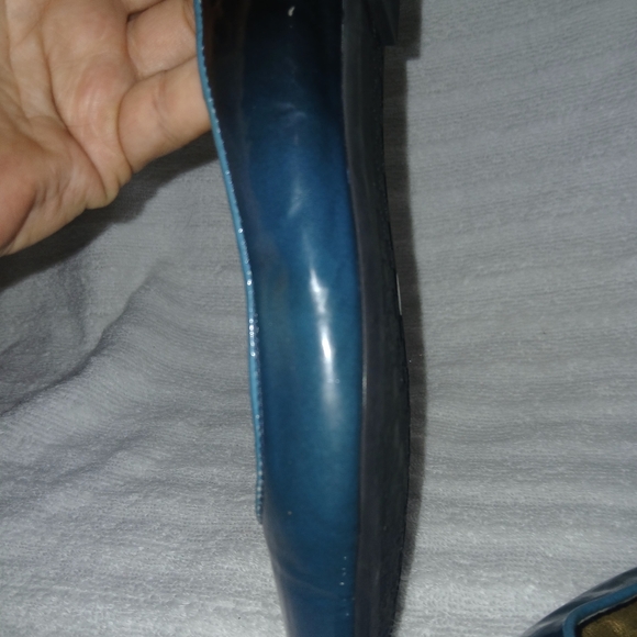 Slides - Picture 8 of 10